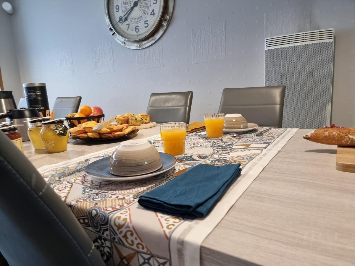 L'Atrium Bed and Breakfast Piégut-Pluviers Eksteriør billede